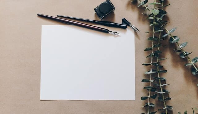 Notecard and fountain pen